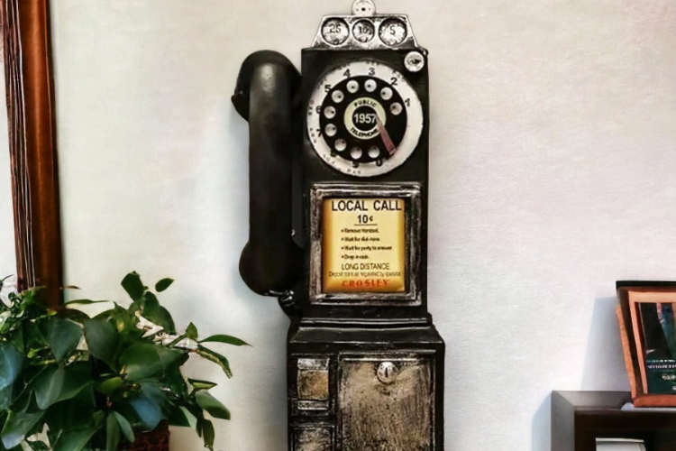 Crosley 1957 : Comment un téléphone vintage peut transformer votre intérieur