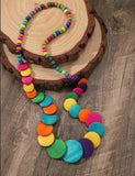 collier multicolore